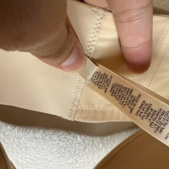 Skims ultimate collection STRAPLESS PUSH-UP BRA color clay size 38DD - Picture 4 of 8